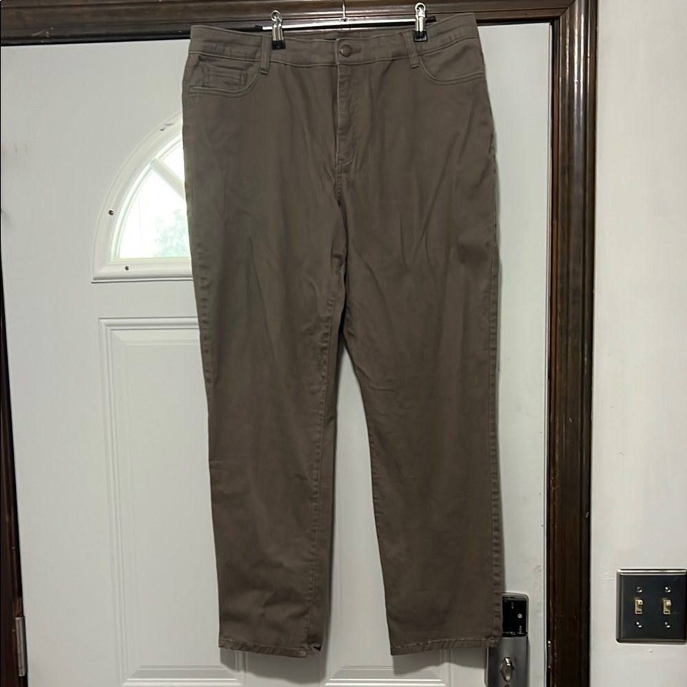 Bandalino “Amy” khaki Brown Pants Size 16